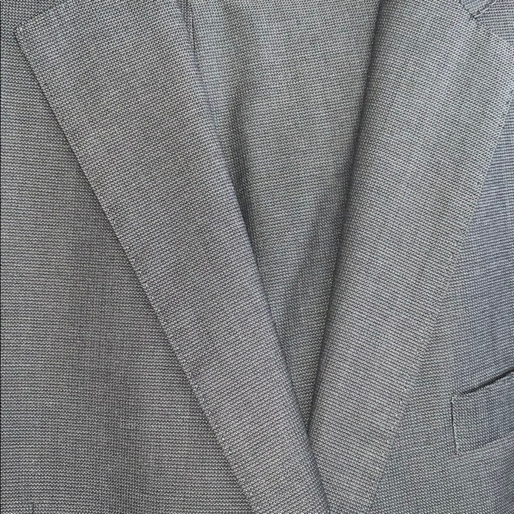 Boss suit - Picture 3 of 4
